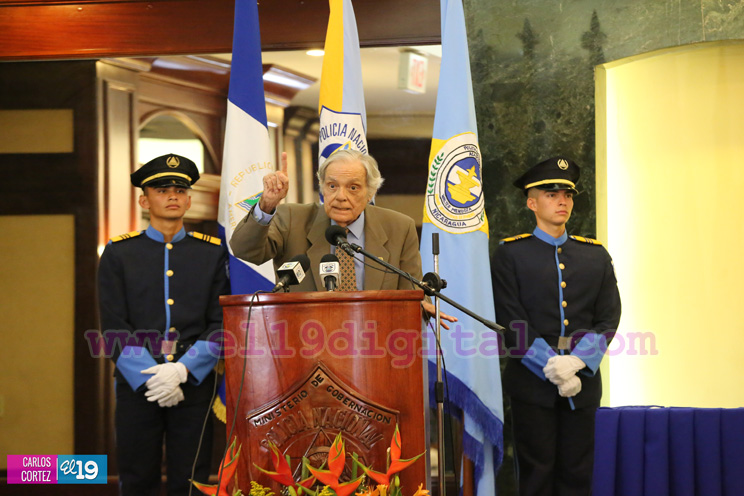 Academia Policial Walter Mendoza inaugura curso lectivo 2016